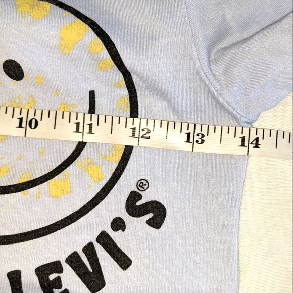 Levi's Smiley Faces "Good Times" Graphic Tee - Picture 9 of 10